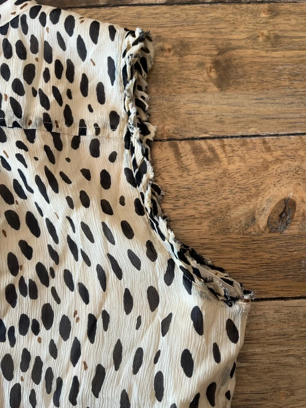 J. Crew Sleeveless Black & Cream Dot Print Silk Blouse - Lightweight Women's Top - Picture 7 of 11